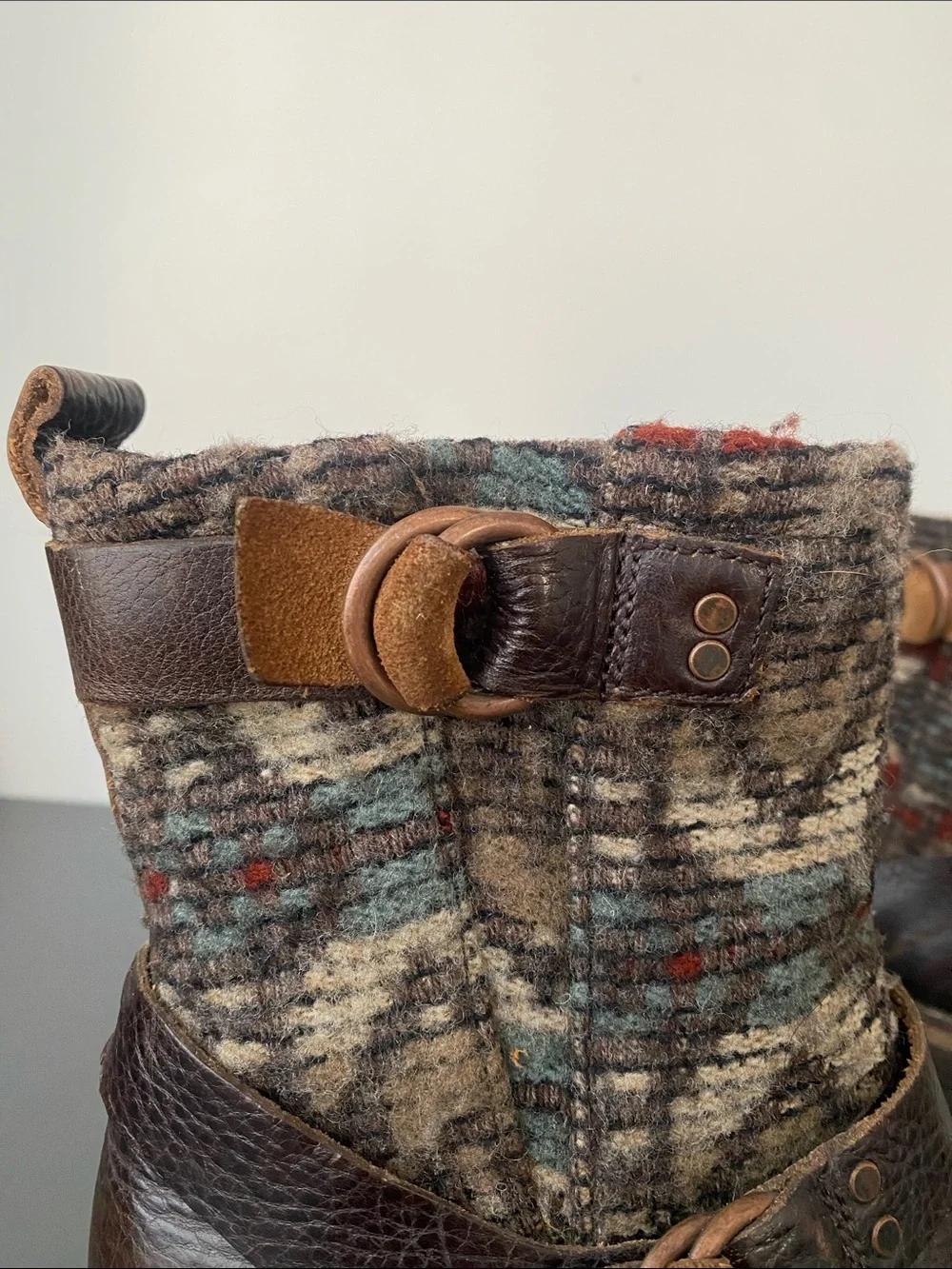 Woolrich Brown Leather & Multicolor Knit Ankle Boots Sz 8 Cottage Granola Girl